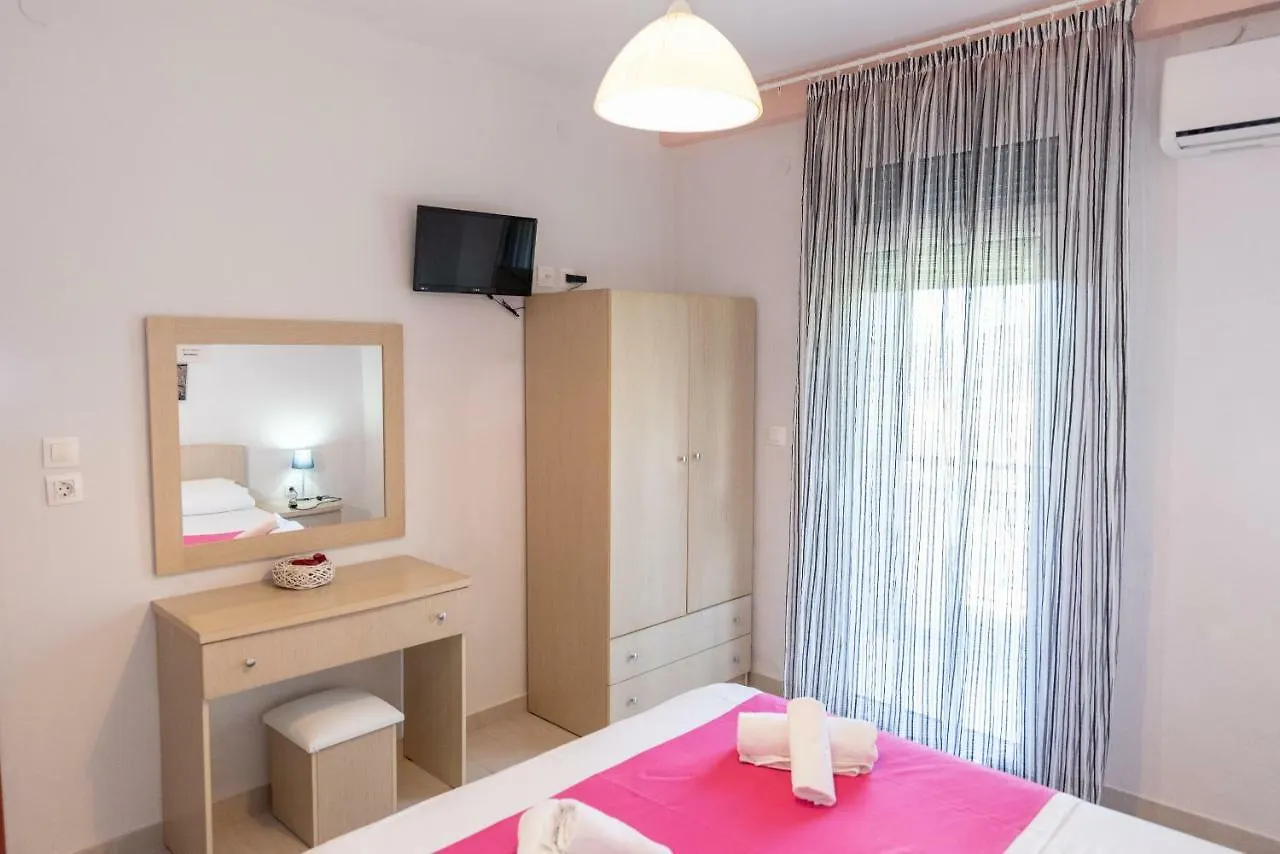 Nikos Apartments Ormos Panagias Grecia